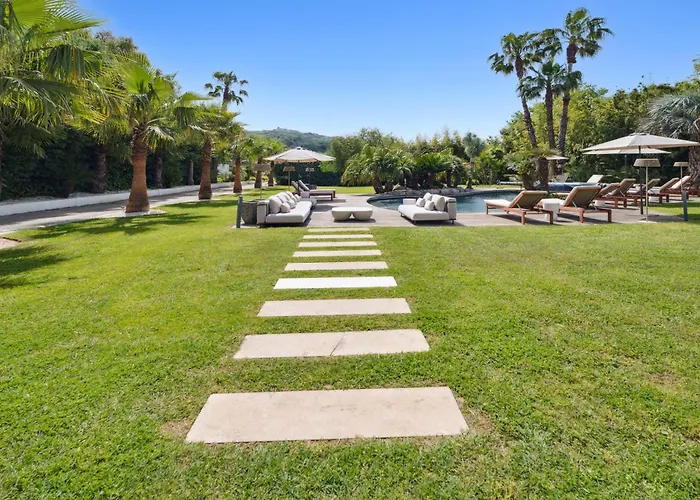 Grande St-tropez Avec Piscine Chauffee Villa