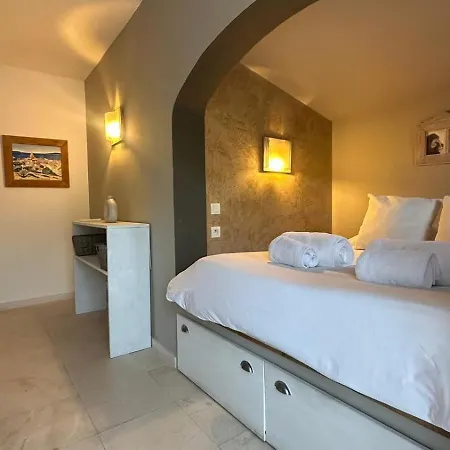 Villa Grande St-tropez Avec Piscine Chauffee