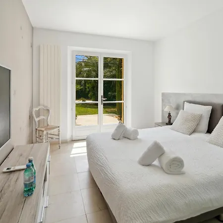Willa Grande St-tropez Avec Piscine Chauffee Gassin