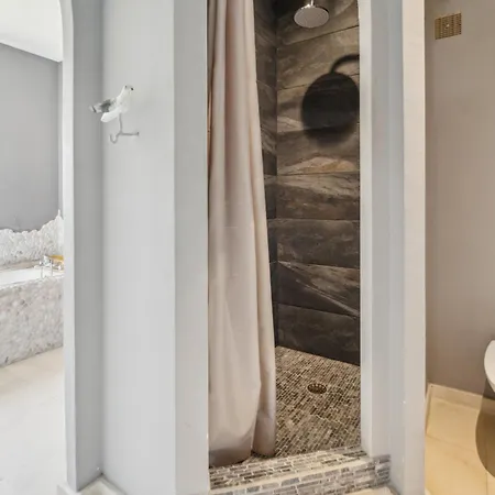 Villa Grande St-tropez Avec Piscine Chauffée *