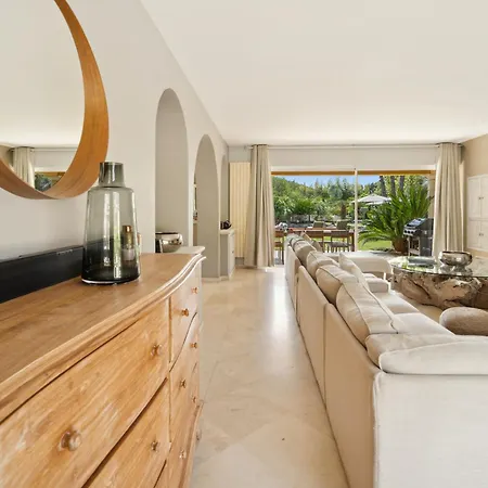 Grande St-tropez Avec Piscine Chauffee * Gassin